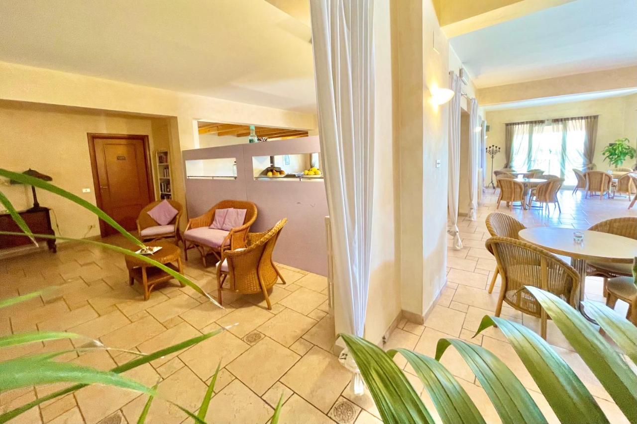 Vittoria Hotel Toscolano Maderno